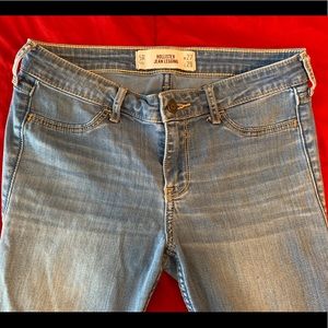 Hollister Skinny Jegging Light Wash Size 5R